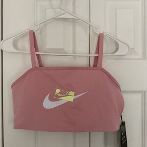Nike Indy Bra in Light Pink